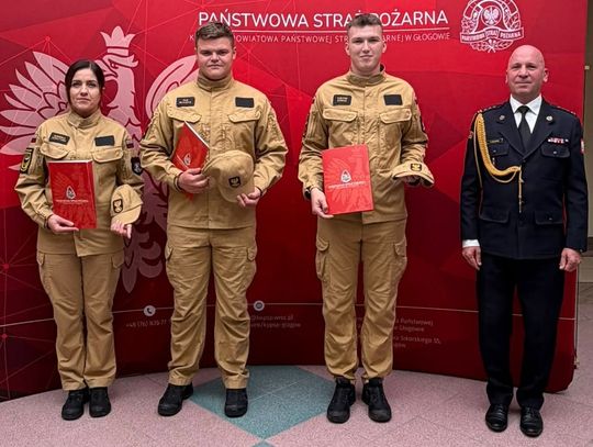 Nowe twarze w głogowskiej PSP. Dominika, Filip i Wiktor już po ślubowaniu