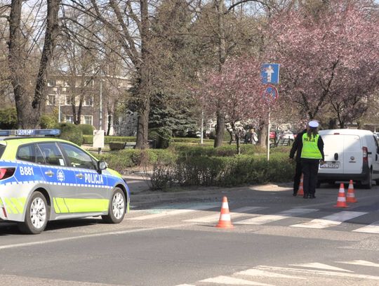 OSTROŻNIE NA PL. TYSIĄCLECIA W GŁOGOWIE. KOLIZJA