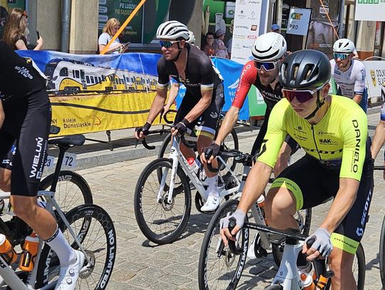 Podium dla TC Chrobry Scott Głogów w trudnym wyścigu w Żmigrodzie