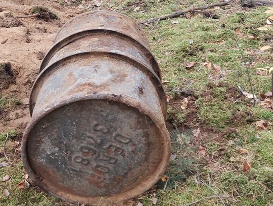 Skarb z 1945 roku znaleziony pod Głogowem. Przedmioty jak nowe Skarb z 1945 roku znaleziony pod Głogowem. Przedmioty jak nowe