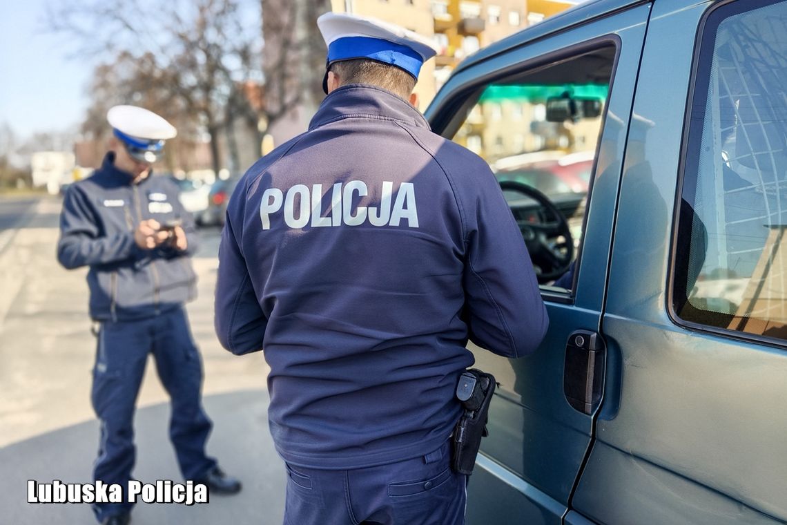 Akcja „Telefon” we Wschowie. Posypały się mandaty dla kierowców i pieszych