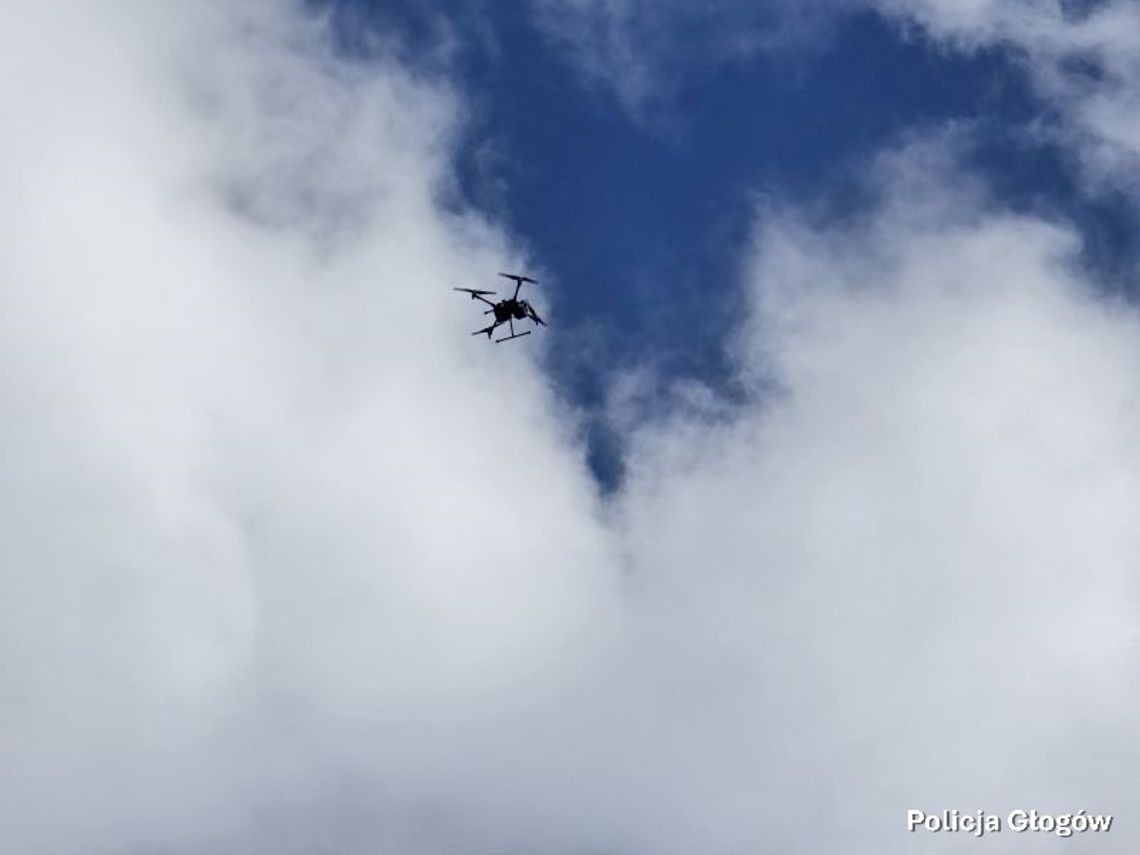 Dron spadł podczas meczu przy stadionie w Głogowie. 49-latek miał 3 promile