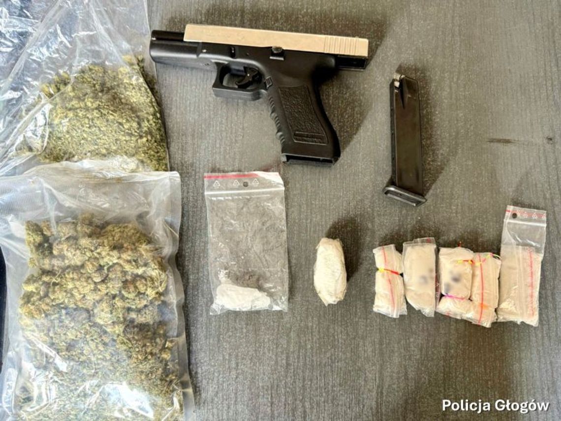 Głogów: Policja przejęła narkotyki i nielegalną broń Głogów: Policja przejęła narkotyki i nielegalną broń