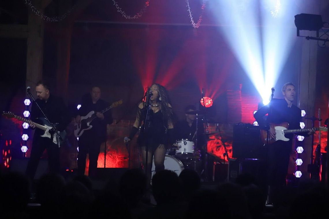 Gminny Dzień Kobiet w Jerzmanowej. Muzyka i zabawa w Stodole Kultury Gminny Dzień Kobiet w Jerzmanowej. Muzyka i zabawa w Stodole Kultury