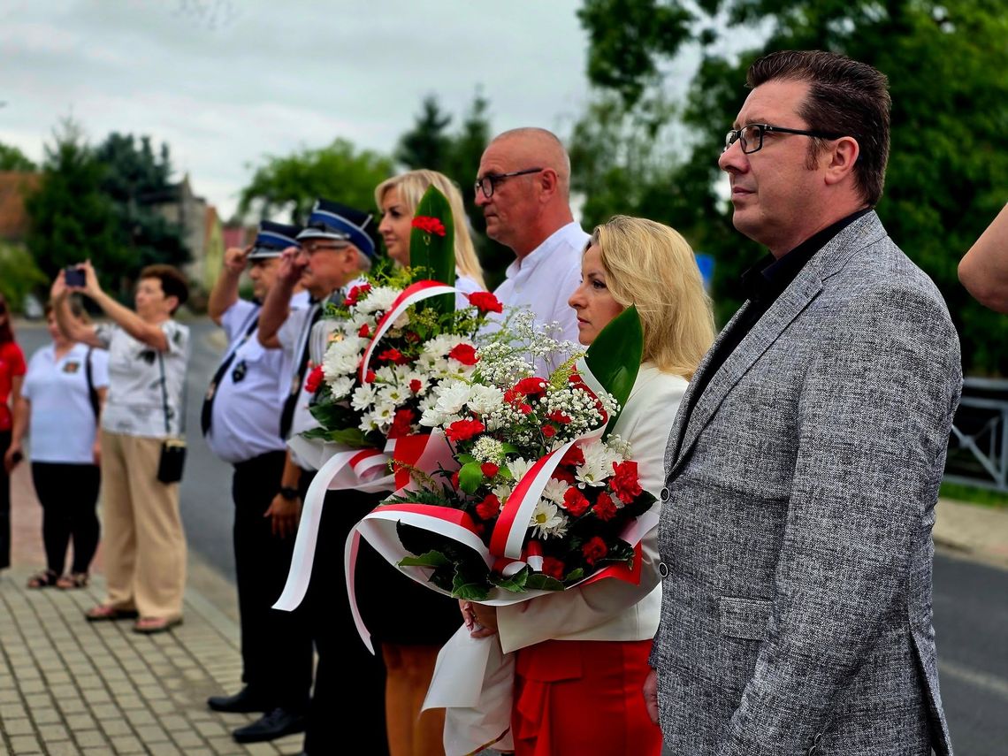 Godzina „W” w Jaczowie. Hołd dla Bohaterów Powstania Warszawskiego Godzina „W” w Jaczowie. Hołd dla Bohaterów Powstania Warszawskiego