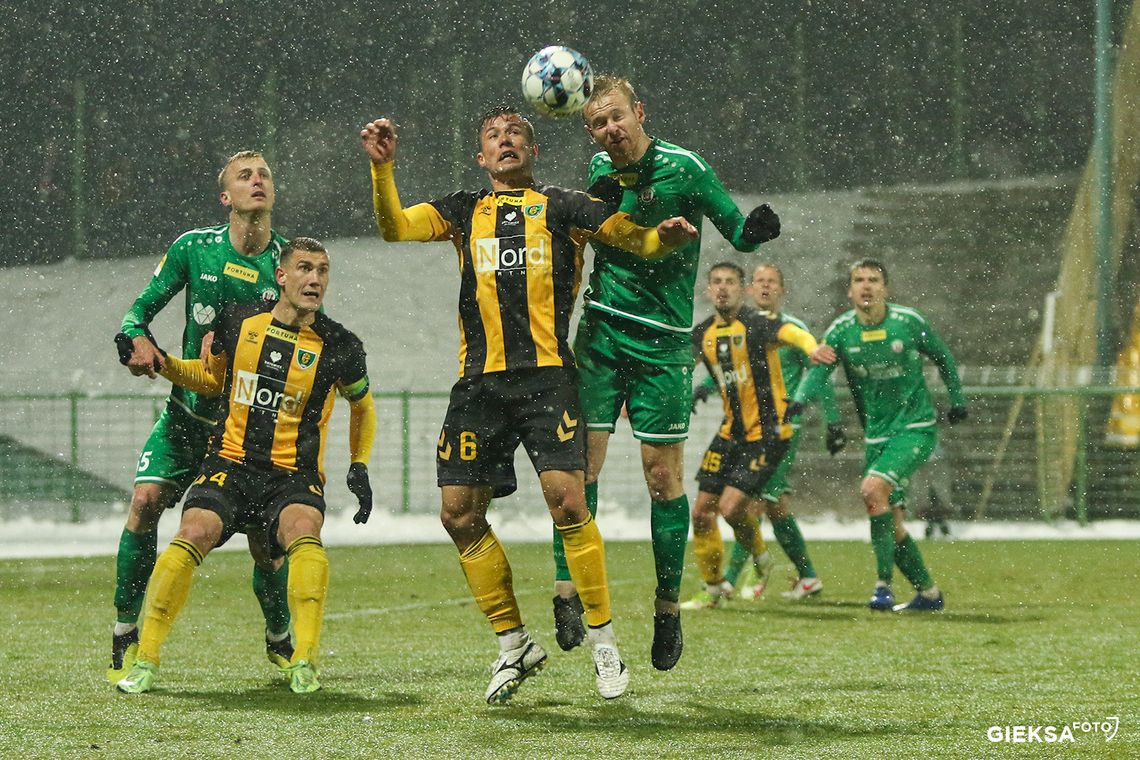 GÓRNIK GRA DO KOŃCA GÓRNIK GRA DO KOŃCA