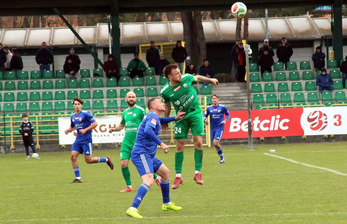 GÓRNIK TRACI ZWYCIĘSTWO W OSTATNIEJ AKCJI MECZU