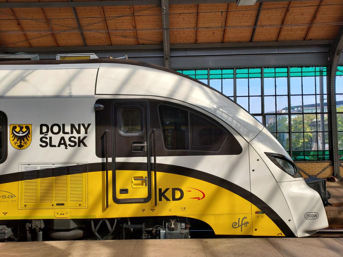 Koleje Dolnośląskie zamawiają kolejne Elfy Koleje Dolnośląskie zamawiają kolejne Elfy