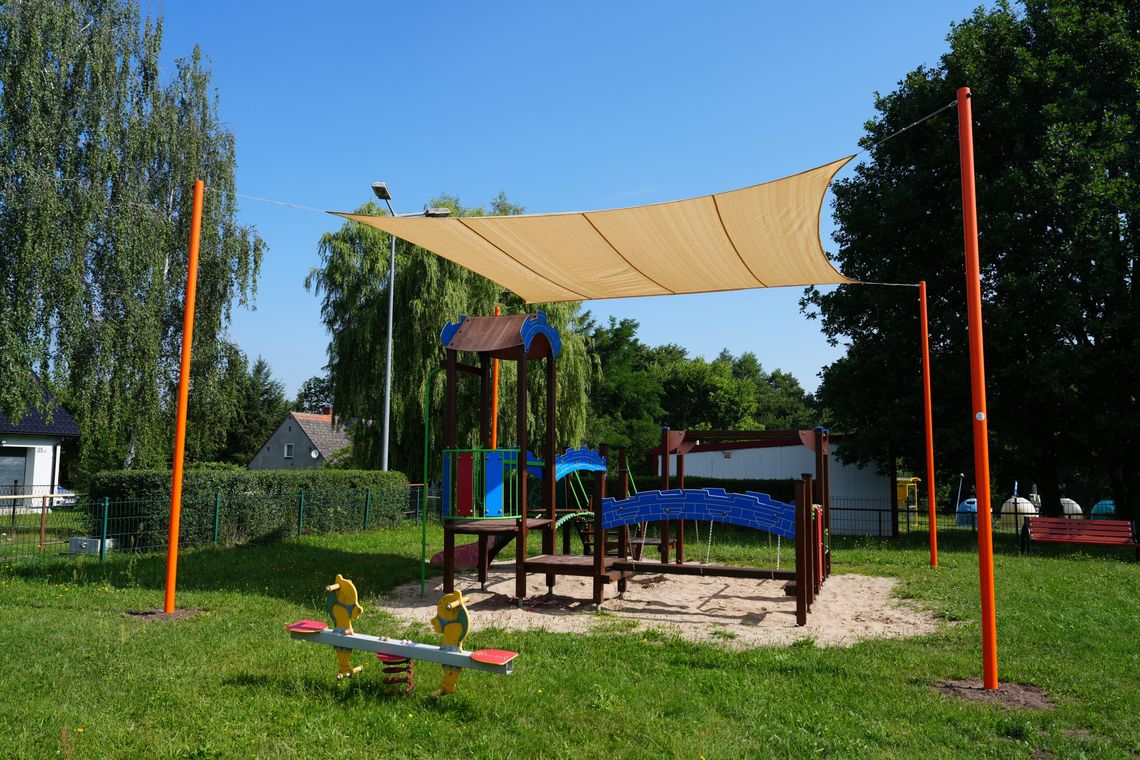 Komorniki zyskały nowe miejsce do rekreacji. Inwestycja za 25 tys. zł Komorniki zyskały nowe miejsce do rekreacji. Inwestycja za 25 tys. zł