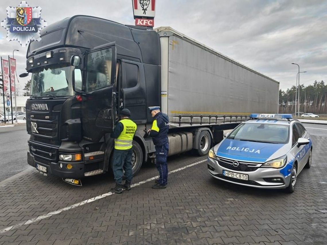 Kontrole ciężarówek w Polkowicach. Mandaty i zatrzymane dowody