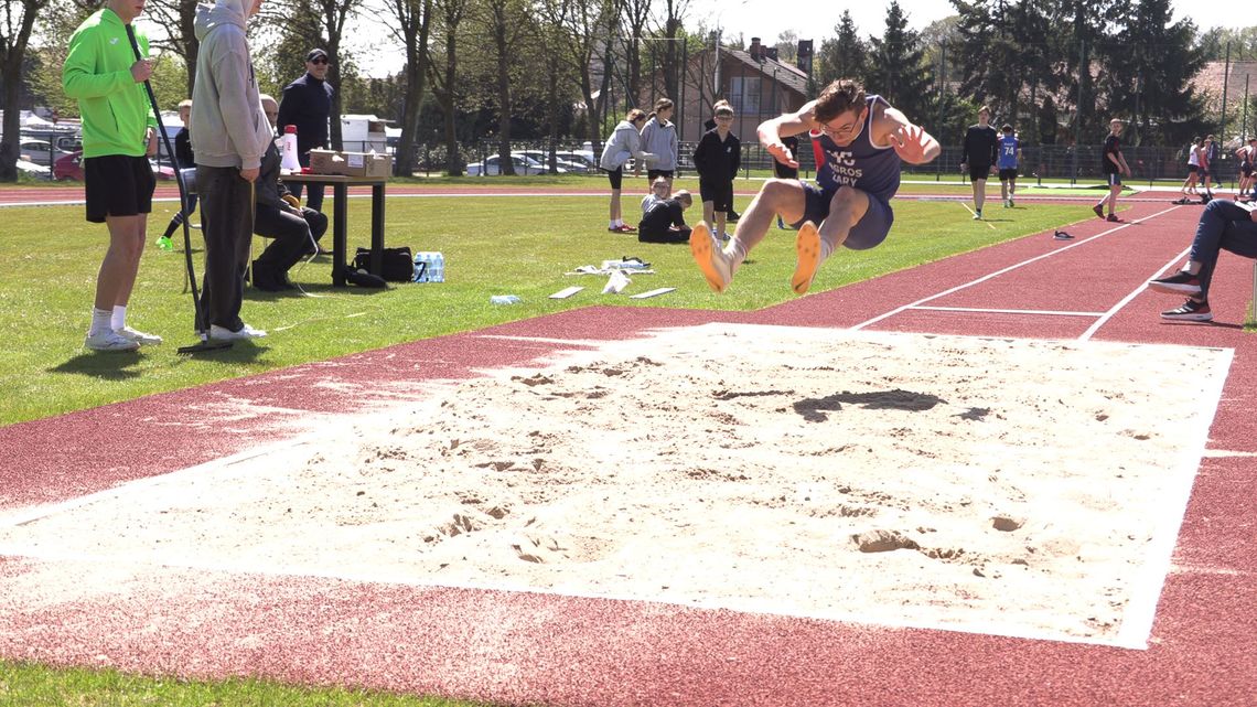 LEKKOATLETYCZNY CHRZEST SŁAWSKIEGO STADIONU