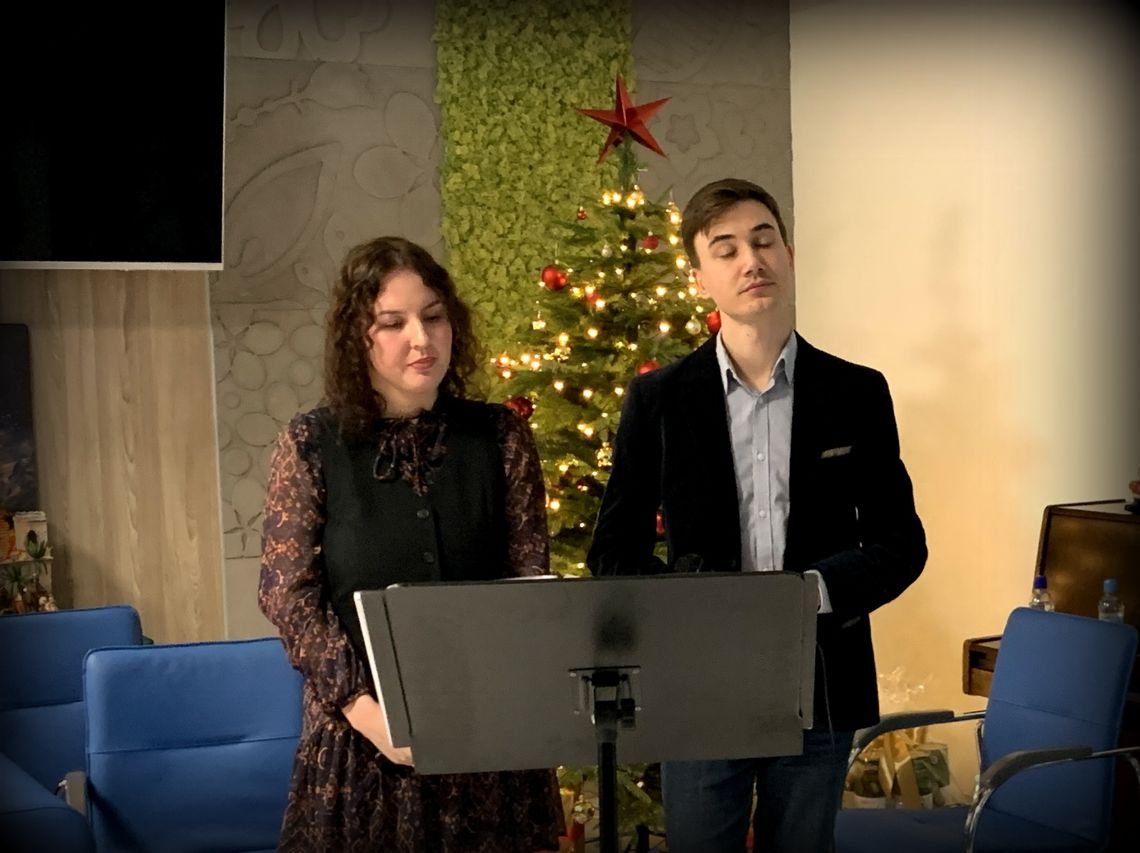 Magia Kolęd w Hospicjum Głogowskim: Natalia i Piotr ponownie oczarowali publiczność Magia Kolęd w Hospicjum Głogowskim: Natalia i Piotr ponownie oczarowali publiczność