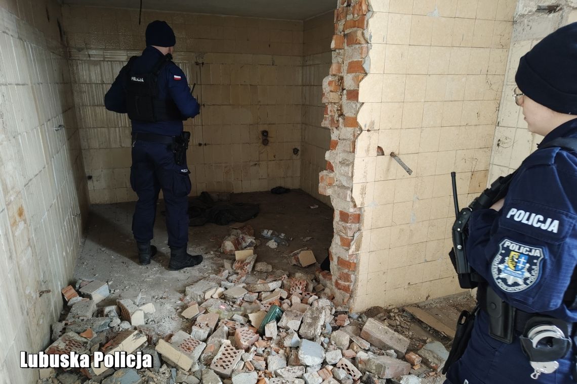 Mróz to śmiertelne zagrożenie. Policja apeluje do mieszkańców Mróz to śmiertelne zagrożenie. Policja apeluje do mieszkańców