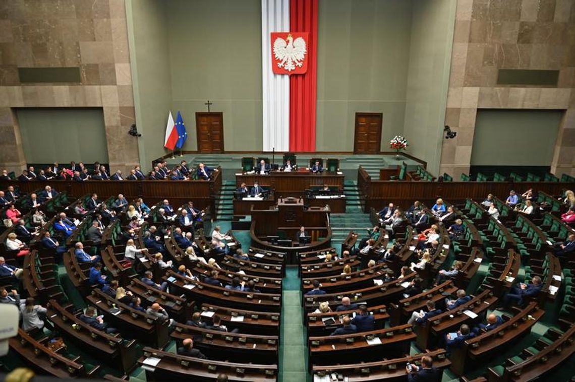 Najnowszy sondaż: kto dziś wszedłby do Sejmu, a kto zostałby prezydentem