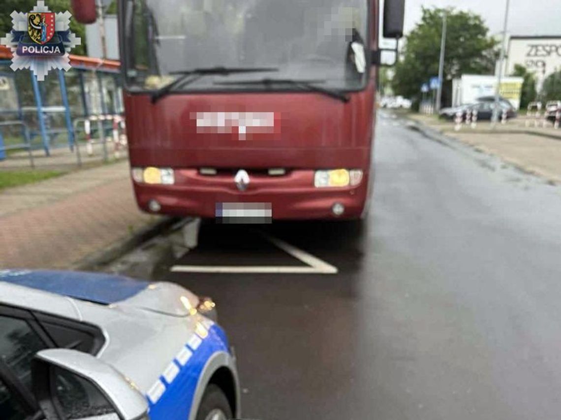 Nietrzeźwy kierowca chciał zawieźć dzieci na szkolną wycieczkę
