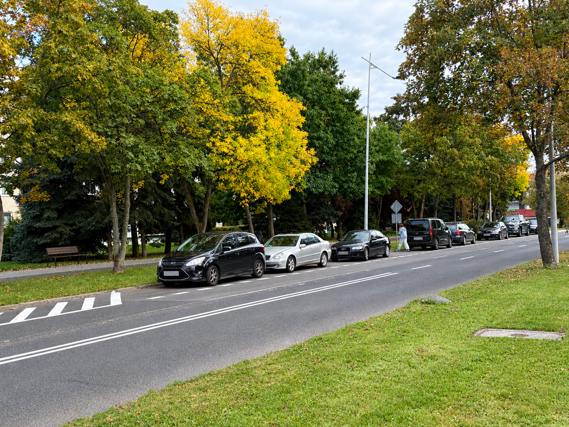 Nowe miejsca parkingowe przy ul. 3 Maja w Polkowicach Nowe miejsca parkingowe przy ul. 3 Maja w Polkowicach