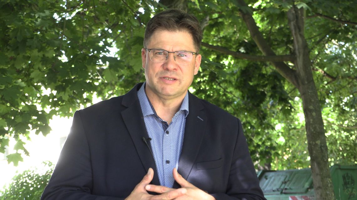 PASTOR WIERZCHOWSKI: ASLAN NIE ZOSTANIE PRZENIESIONY NA FOLWARCZNĄ PASTOR WIERZCHOWSKI: ASLAN NIE ZOSTANIE PRZENIESIONY NA FOLWARCZNĄ