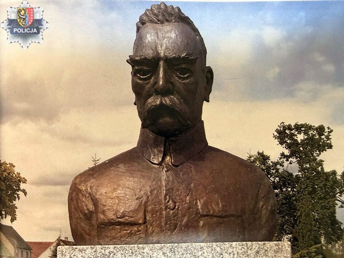 Policjanci szukają Marszałka Policjanci szukają Marszałka