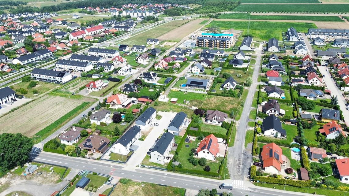 Polkowice budują kolejne drogi. Ruszają trzy ważne inwestycje Polkowice budują kolejne drogi. Ruszają trzy ważne inwestycje