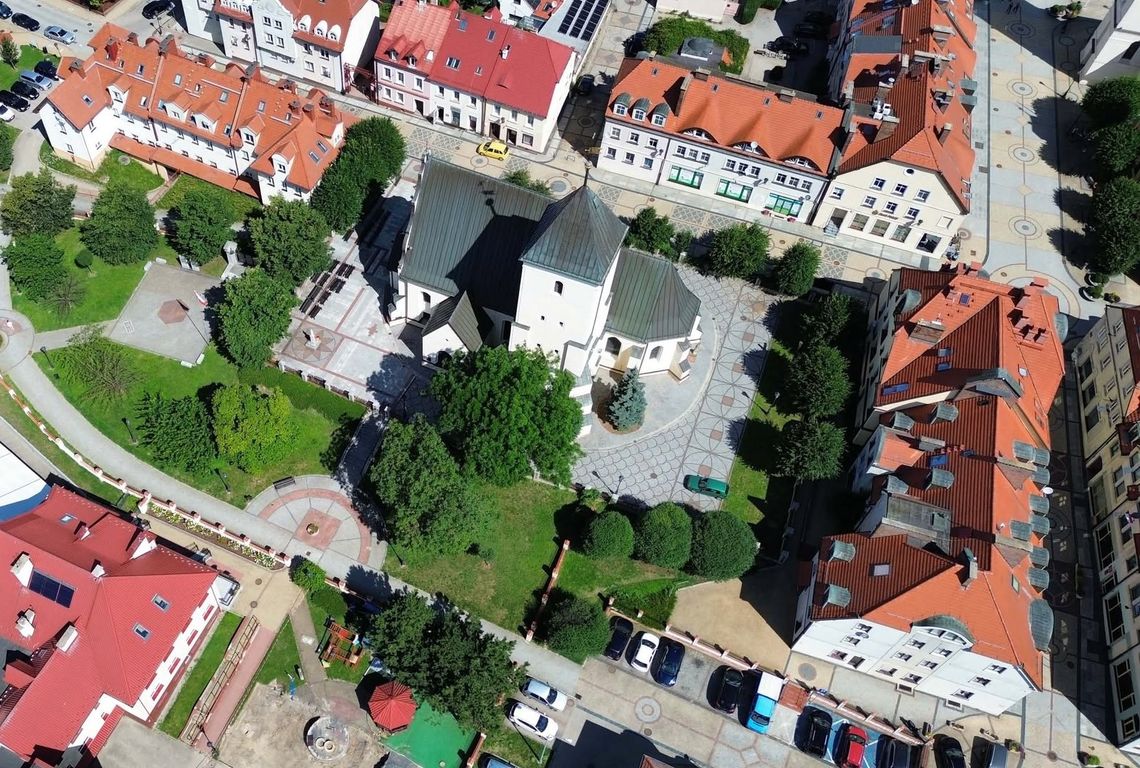 Polkowice: Czasowe wyłączenie oświetlenia przy Placu Kościelnym Polkowice: Czasowe wyłączenie oświetlenia przy Placu Kościelnym