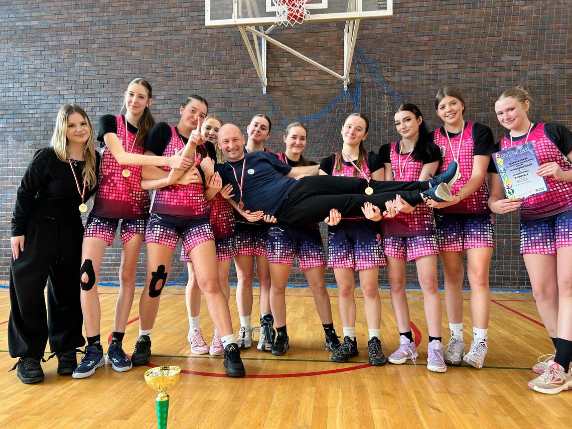 Polkowice w finale Licealiady! Koszykarki jadą po medal