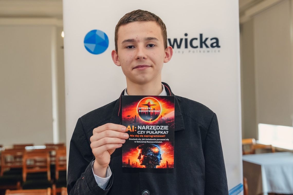 Polkowiczanin edukuje o zagrożeniach w sieci i sztucznej inteligencji