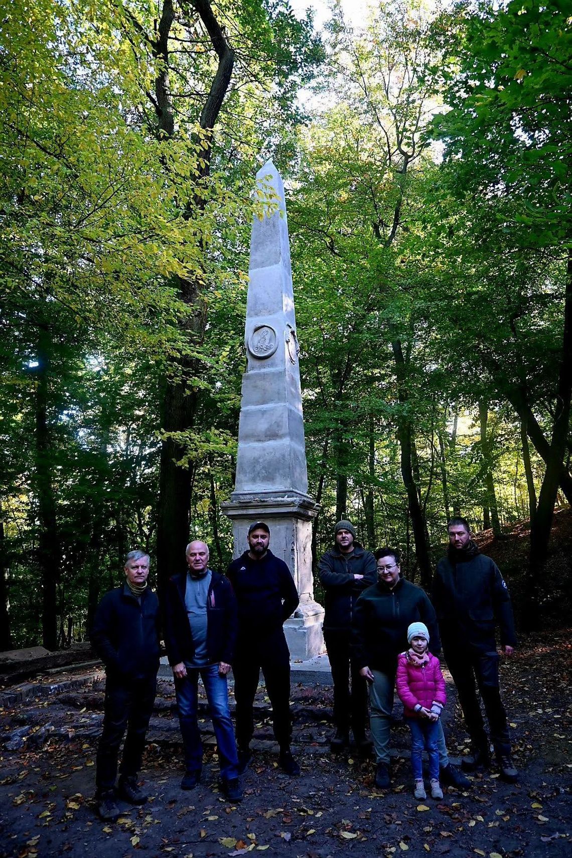 Pomnik na Wzgórzach Dalkowskich odbudowany! Pomnik na Wzgórzach Dalkowskich odbudowany!