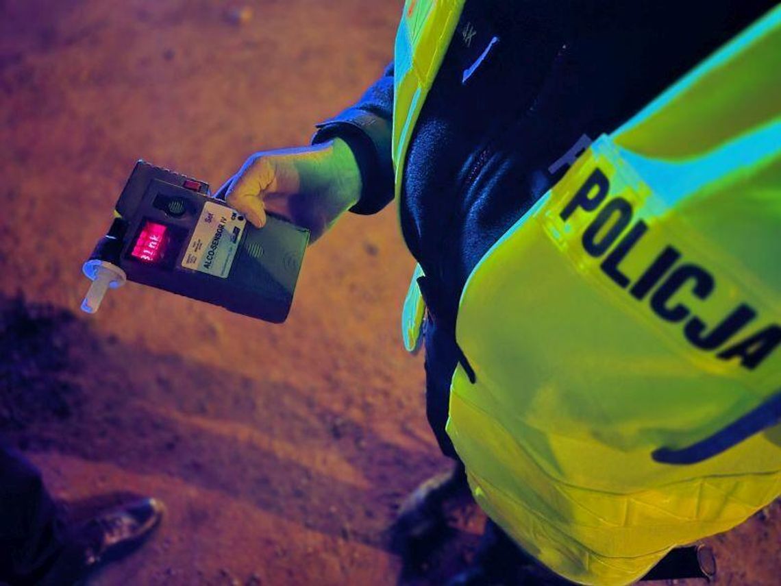 Ponad 2 promile i jazda autem. Policja zatrzymała kierowcę