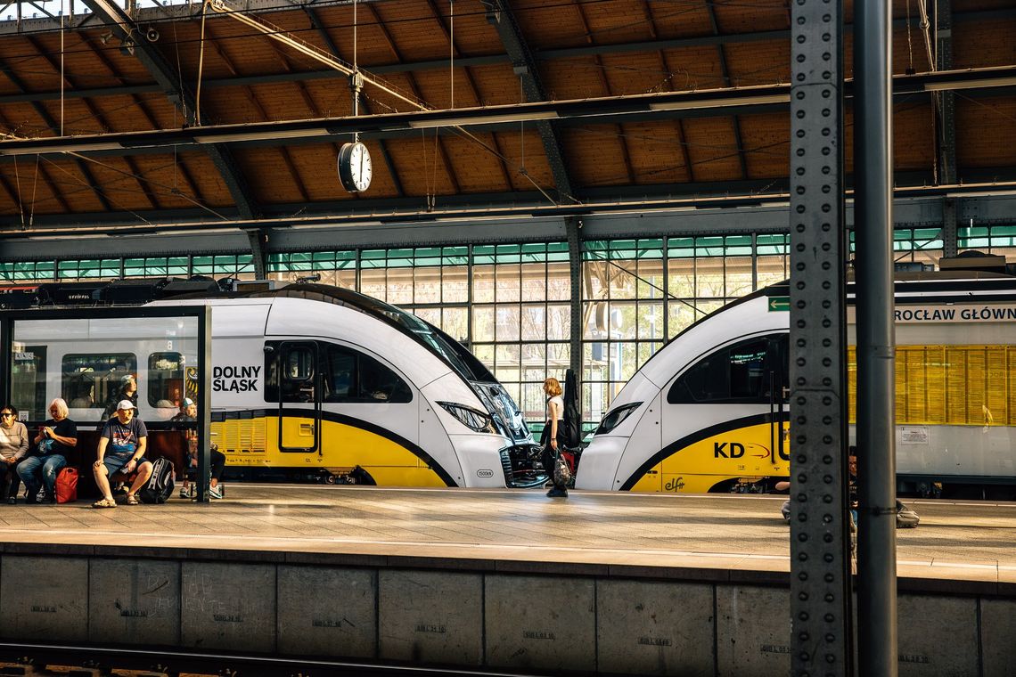 Prawie 150 mln zł dla Kolei Dolnośląskich. Pojadą nowe Elfy