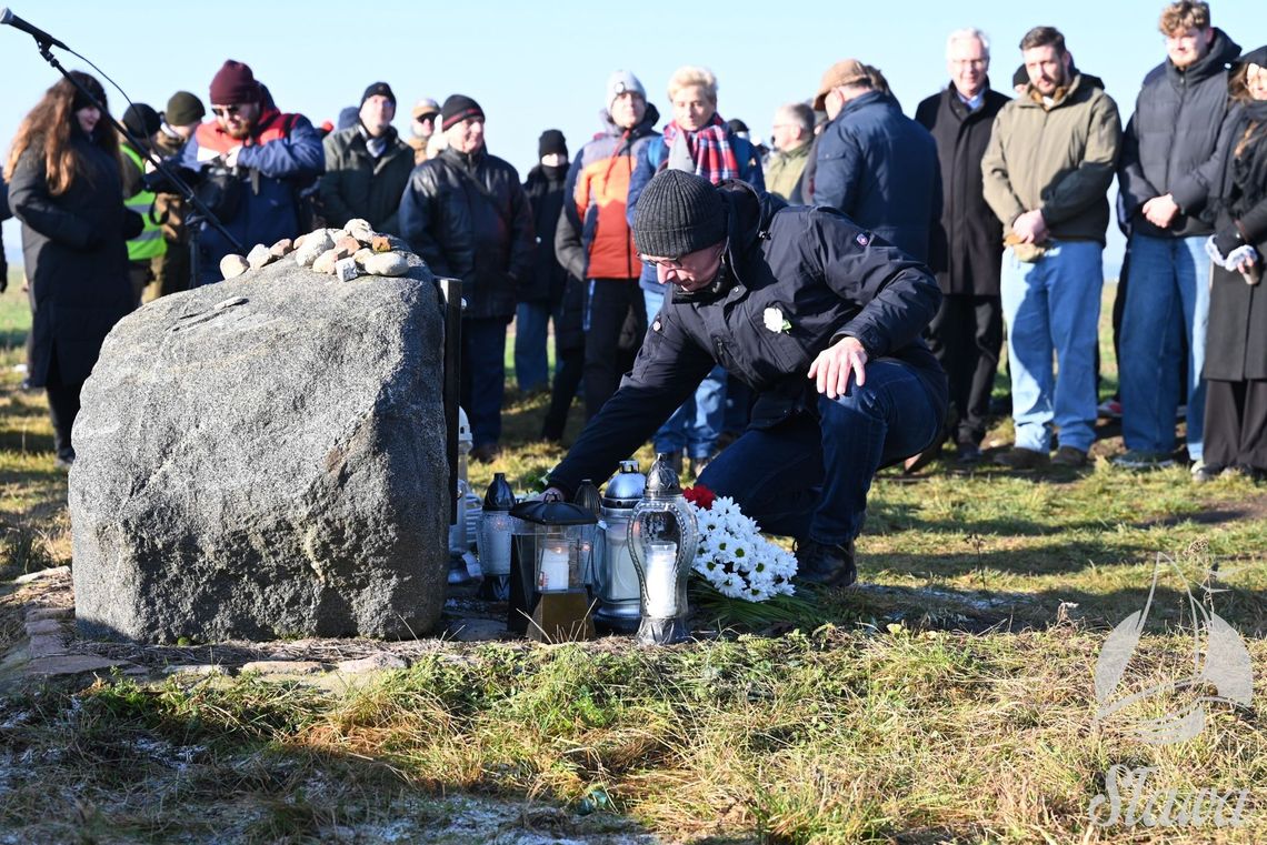 Sława pamięta. Pięć kilometrów historii i ciszy