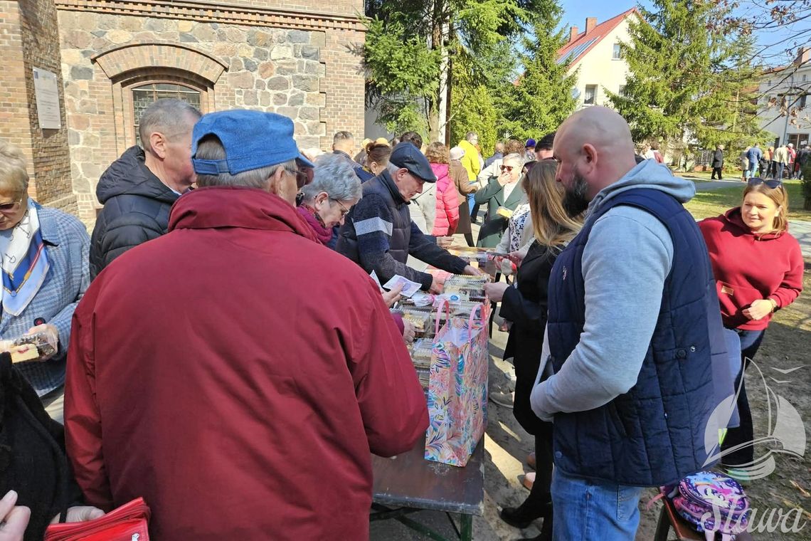 Sława pomaga. Kiermasz ciast dla pani Uli zakończył się sukcesem