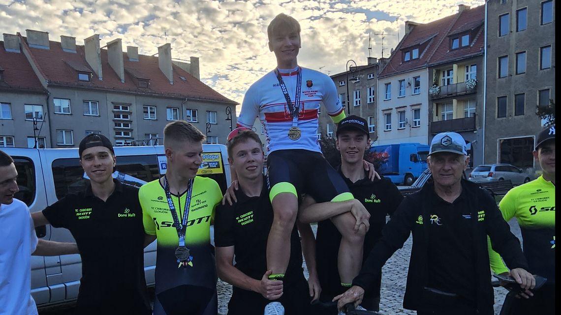 TC Chrobry Głogów Scott kontynuuje serię sukcesów