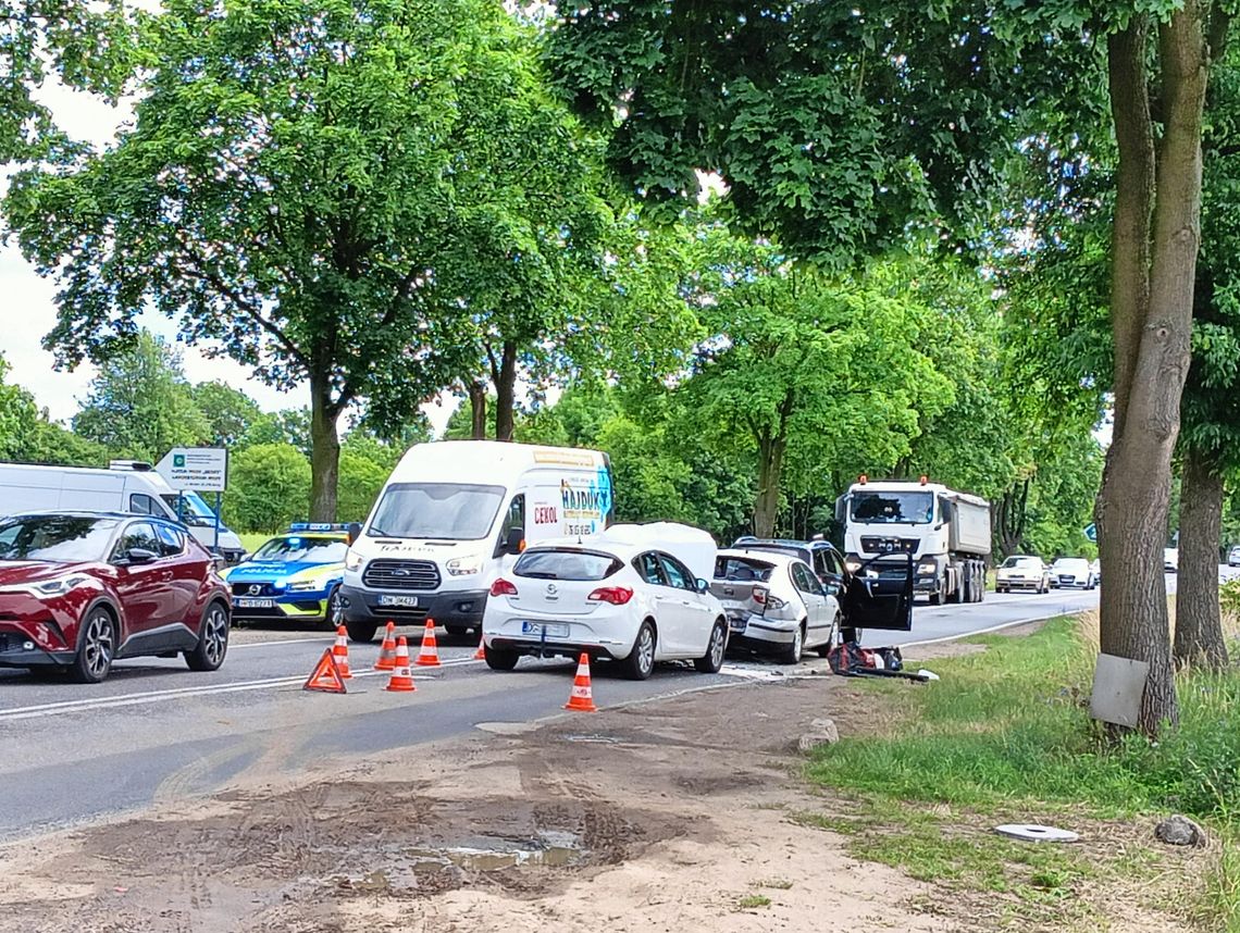 UWAGA KIEROWCY! DROGA DO SŁAWY CZĘŚCIOWO ZABLOKOWANA!