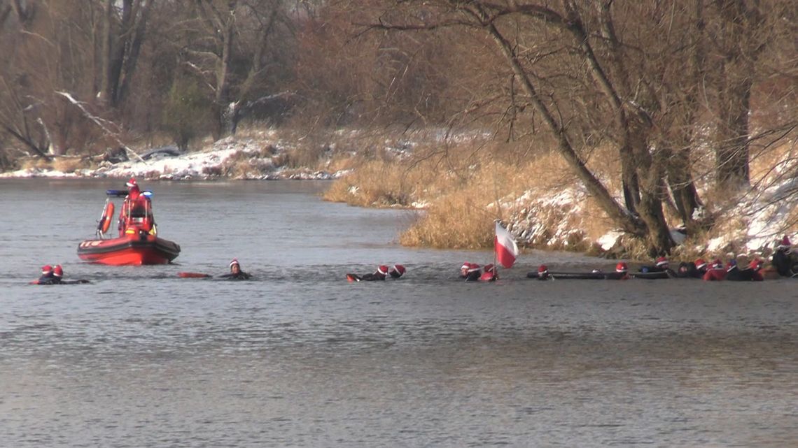 W Głogowie znów popłyną Mikołaje! Spływ płetwonurków już w grudniu W Głogowie znów popłyną Mikołaje! Spływ płetwonurków już w grudniu