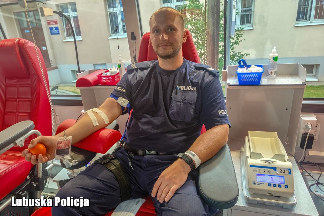 Wschowa: Policjanci i mieszkańcy oddali blisko 7 litrów krwi