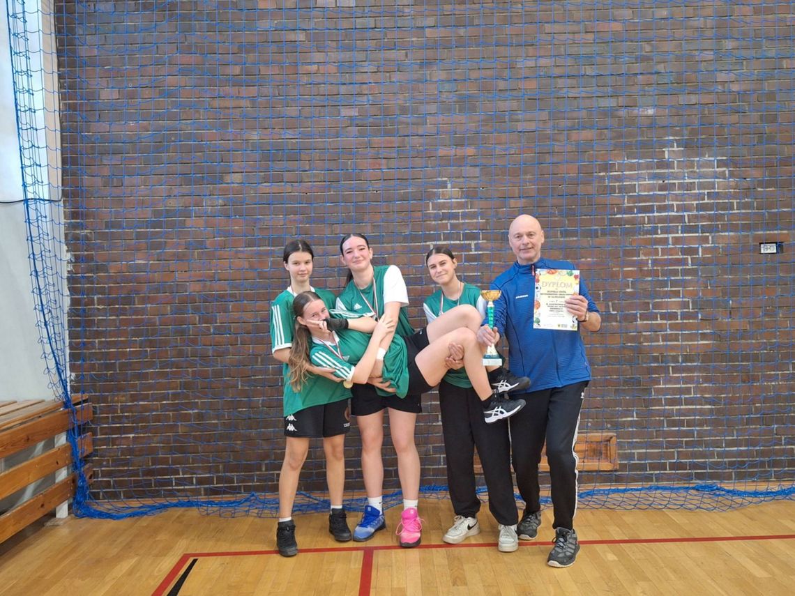 Złoto dla koszykarek z Głogowa! Przyrodnicza najlepsza w strefie